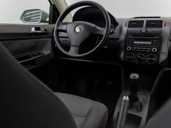 VOLKSWAGEN-POLO SEDAN-1.6 MI COMFORTLINE 8V FLEX 4P MANUAL VOLKSWAGEN-POLO SEDAN-2011