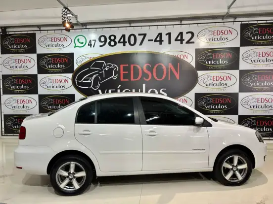 VOLKSWAGEN-POLO SEDAN-1.6 MI COMFORTLINE 8V FLEX 4P MANUAL VOLKSWAGEN-POLO SEDAN-2013