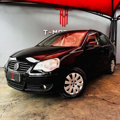 VOLKSWAGEN-POLO SEDAN-2011