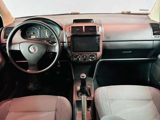 VOLKSWAGEN-POLO SEDAN-1.6 MI 8V FLEX 4P MANUAL VOLKSWAGEN-POLO SEDAN-2011
