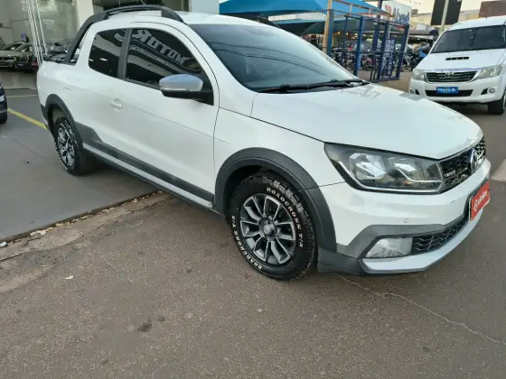 VOLKSWAGEN SAVEIRO 1.6 CROSS CD 16V FLEX 2P MANUAL