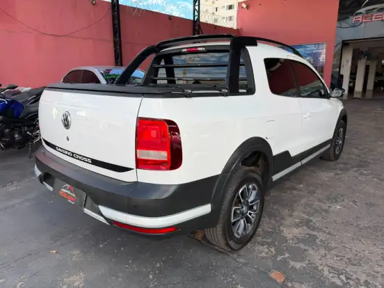 VOLKSWAGEN-SAVEIRO-2021