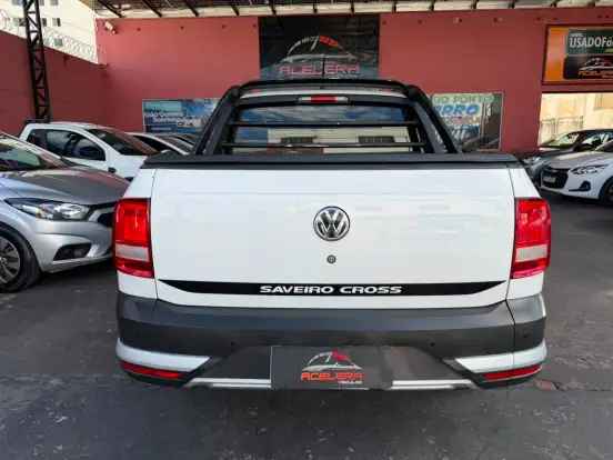 VOLKSWAGEN-SAVEIRO-2021
