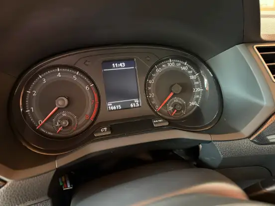 VOLKSWAGEN-SAVEIRO-2022