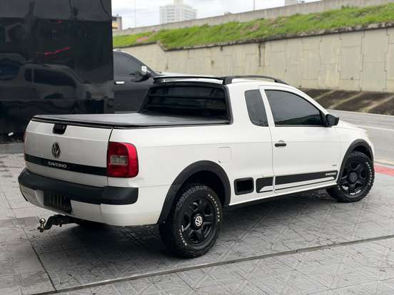 VOLKSWAGEN-SAVEIRO-2013
