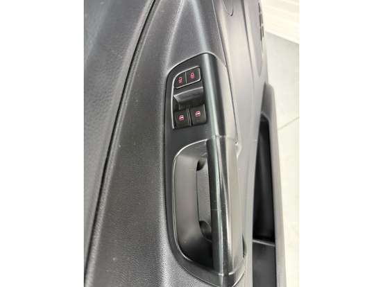 VOLKSWAGEN-SAVEIRO-2021