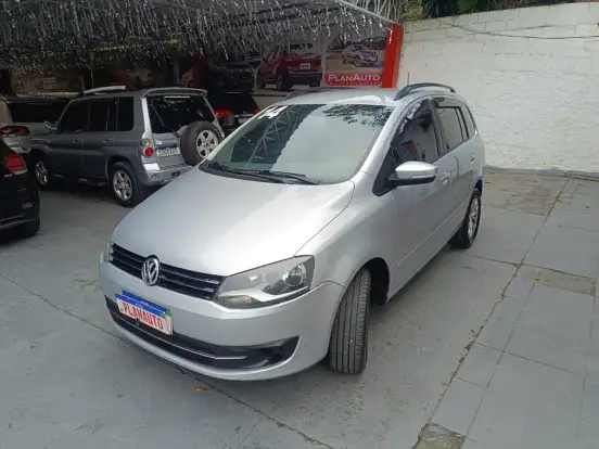 VOLKSWAGEN-SPACEFOX-2014