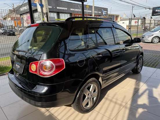 VOLKSWAGEN-SPACEFOX-2006