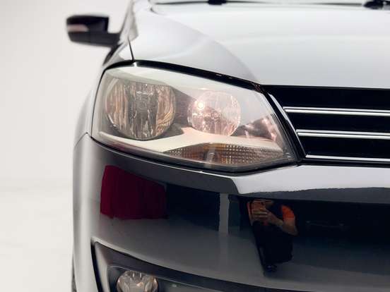 VOLKSWAGEN-SPACEFOX-2011