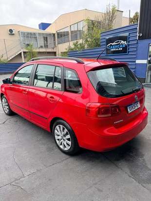 VOLKSWAGEN-SPACEFOX-2012