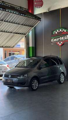 VOLKSWAGEN-SPACEFOX-2013