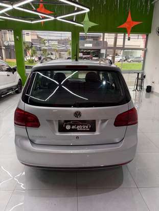 VOLKSWAGEN-SPACEFOX-2011