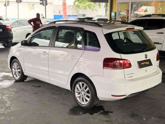 VOLKSWAGEN-SPACEFOX-1.6 MSI COMFORTLINE 8V FLEX 4P MANUAL VOLKSWAGEN-SPACEFOX-2015
