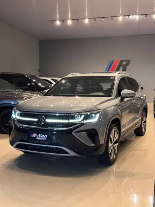 VOLKSWAGEN TAOS 1.4 250 TSI TOTAL FLEX HIGHLINE AUTOMÁTICO