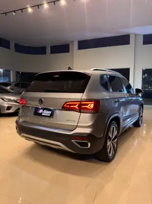 VOLKSWAGEN-TAOS-1.4 250 TSI TOTAL FLEX HIGHLINE AUTOMÁTICO VOLKSWAGEN-TAOS-2022