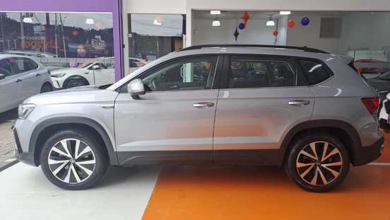 VOLKSWAGEN-TAOS-2025