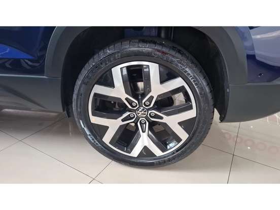 VOLKSWAGEN-TAOS-2024
