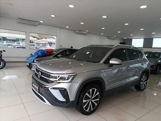 VOLKSWAGEN TAOS 1.4 250 TSI TOTAL FLEX HIGHLINE AUTOMÁTICO