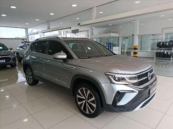 VOLKSWAGEN-TAOS-2021