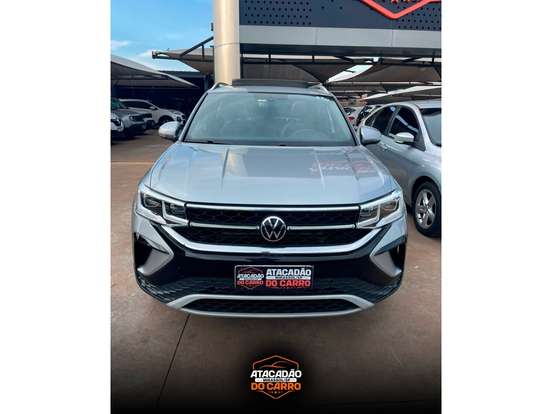 VOLKSWAGEN-TAOS-2022