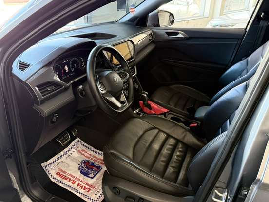 VOLKSWAGEN-TAOS-1.4 250 TSI TOTAL FLEX HIGHLINE AUTOMÁTICO VOLKSWAGEN-TAOS-2022