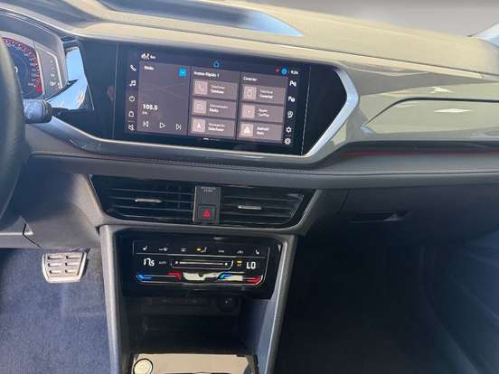 VOLKSWAGEN-TAOS-2024