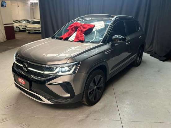 VOLKSWAGEN-TAOS-2022