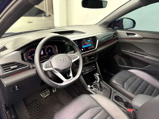 VOLKSWAGEN-TAOS-2025