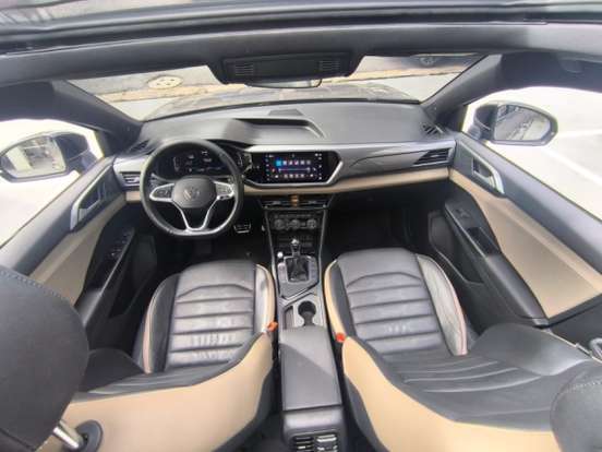 VOLKSWAGEN-TAOS-2021