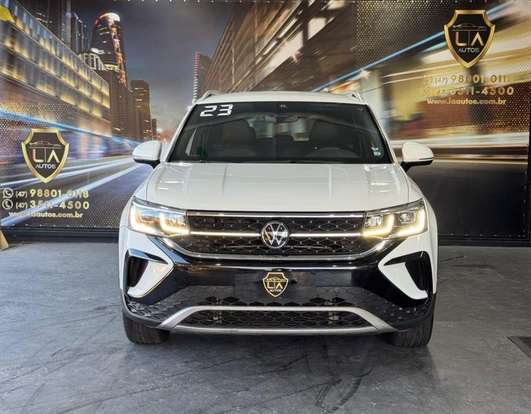 VOLKSWAGEN-TAOS-2023