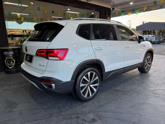 VOLKSWAGEN-TAOS-1.4 250 TSI TOTAL FLEX HIGHLINE AUTOMÁTICO VOLKSWAGEN-TAOS-2023