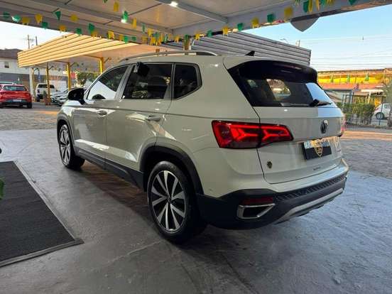 VOLKSWAGEN-TAOS-1.4 250 TSI TOTAL FLEX HIGHLINE AUTOMÁTICO VOLKSWAGEN-TAOS-2023