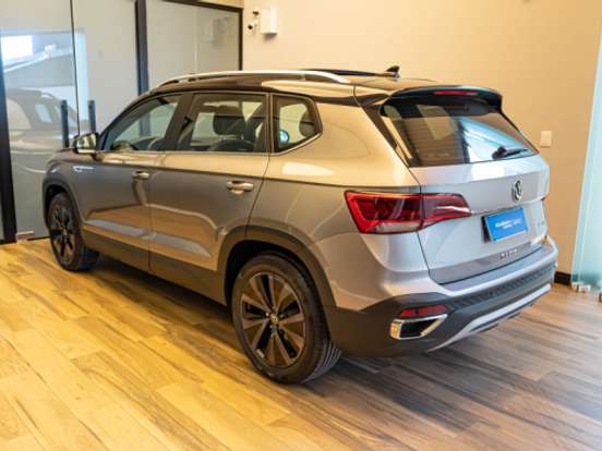 VOLKSWAGEN-TAOS-1.4 250 TSI TOTAL FLEX HIGHLINE AUTOMÁTICO VOLKSWAGEN-TAOS-2022