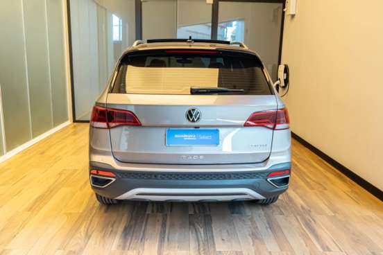 VOLKSWAGEN-TAOS-2022