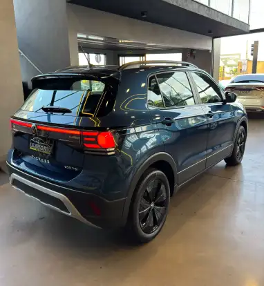 VOLKSWAGEN-T-CROSS-2025