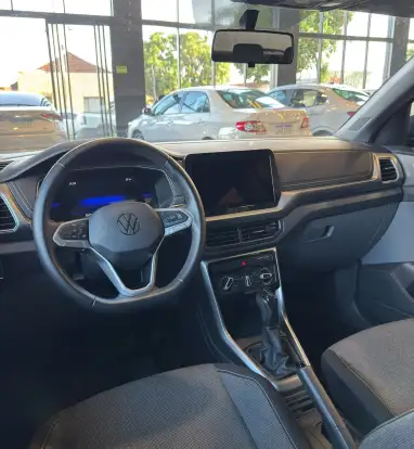 VOLKSWAGEN-T-CROSS-2025