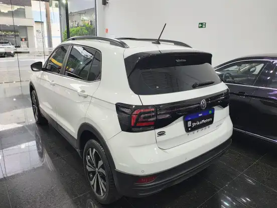 VOLKSWAGEN-T-CROSS-1.0 200 TSI TOTAL FLEX AUTOMÁTICO VOLKSWAGEN-T-CROSS-2021