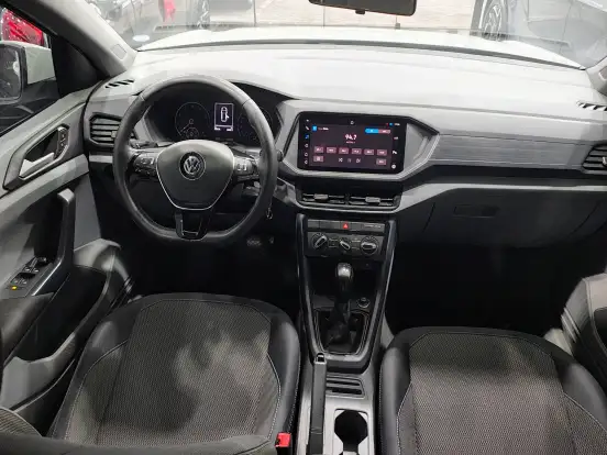 VOLKSWAGEN-T-CROSS-1.0 200 TSI TOTAL FLEX AUTOMÁTICO VOLKSWAGEN-T-CROSS-2021