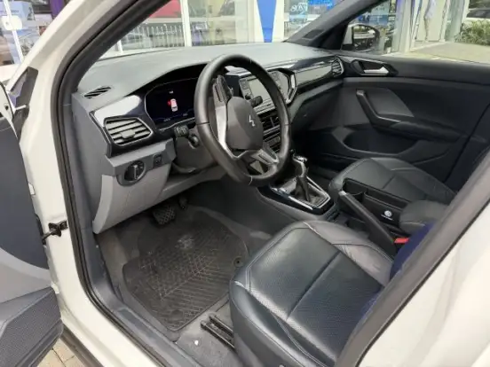 VOLKSWAGEN-T-CROSS-1.0 200 TSI TOTAL FLEX COMFORTLINE AUTOMÁTICO VOLKSWAGEN-T-CROSS-2023