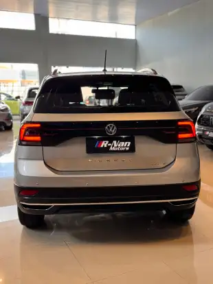 VOLKSWAGEN-T-CROSS-2020