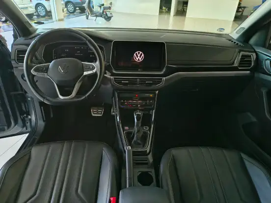 VOLKSWAGEN-T-CROSS-1.4 250 TSI TOTAL FLEX HIGHLINE AUTOMÁTICO VOLKSWAGEN-T-CROSS-2024