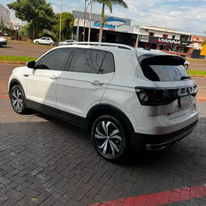 VOLKSWAGEN-T-CROSS-2020