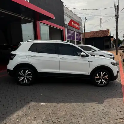 VOLKSWAGEN-T-CROSS-2020