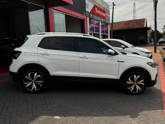 VOLKSWAGEN-T-CROSS-1.4 250 TSI TOTAL FLEX HIGHLINE AUTOMÁTICO VOLKSWAGEN-T-CROSS-2020
