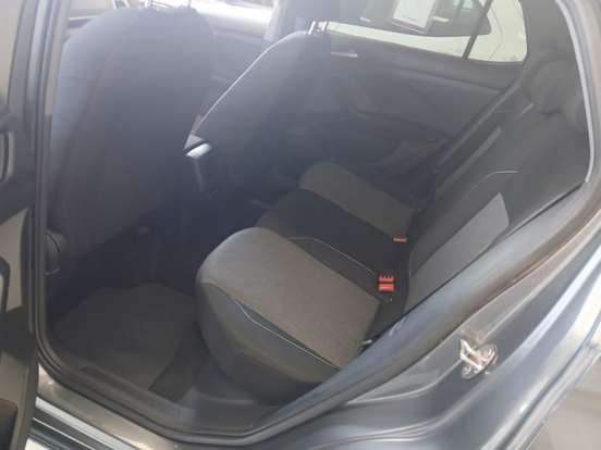 VOLKSWAGEN-T-CROSS-2024