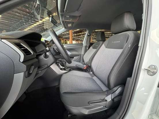 VOLKSWAGEN-T-CROSS-2024
