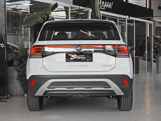 VOLKSWAGEN-T-CROSS-2025