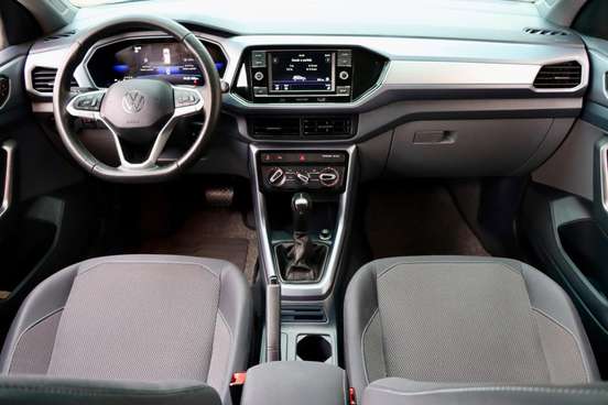 VOLKSWAGEN-T-CROSS-2024