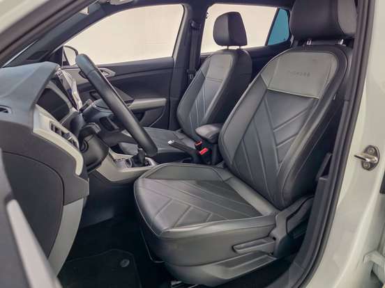 VOLKSWAGEN-T-CROSS-2024