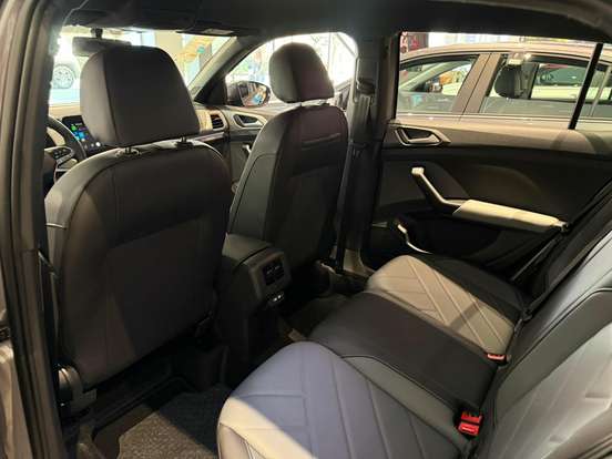 VOLKSWAGEN-T-CROSS-1.0 200 TSI TOTAL FLEX COMFORTLINE AUTOMÁTICO VOLKSWAGEN-T-CROSS-2026